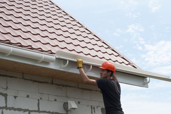Rain Gutter Repair in Saginaw